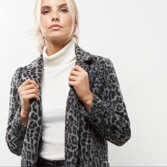 ❤️💚💜  ✨ a new day animal print coat ✨ - Picture 2 of 3